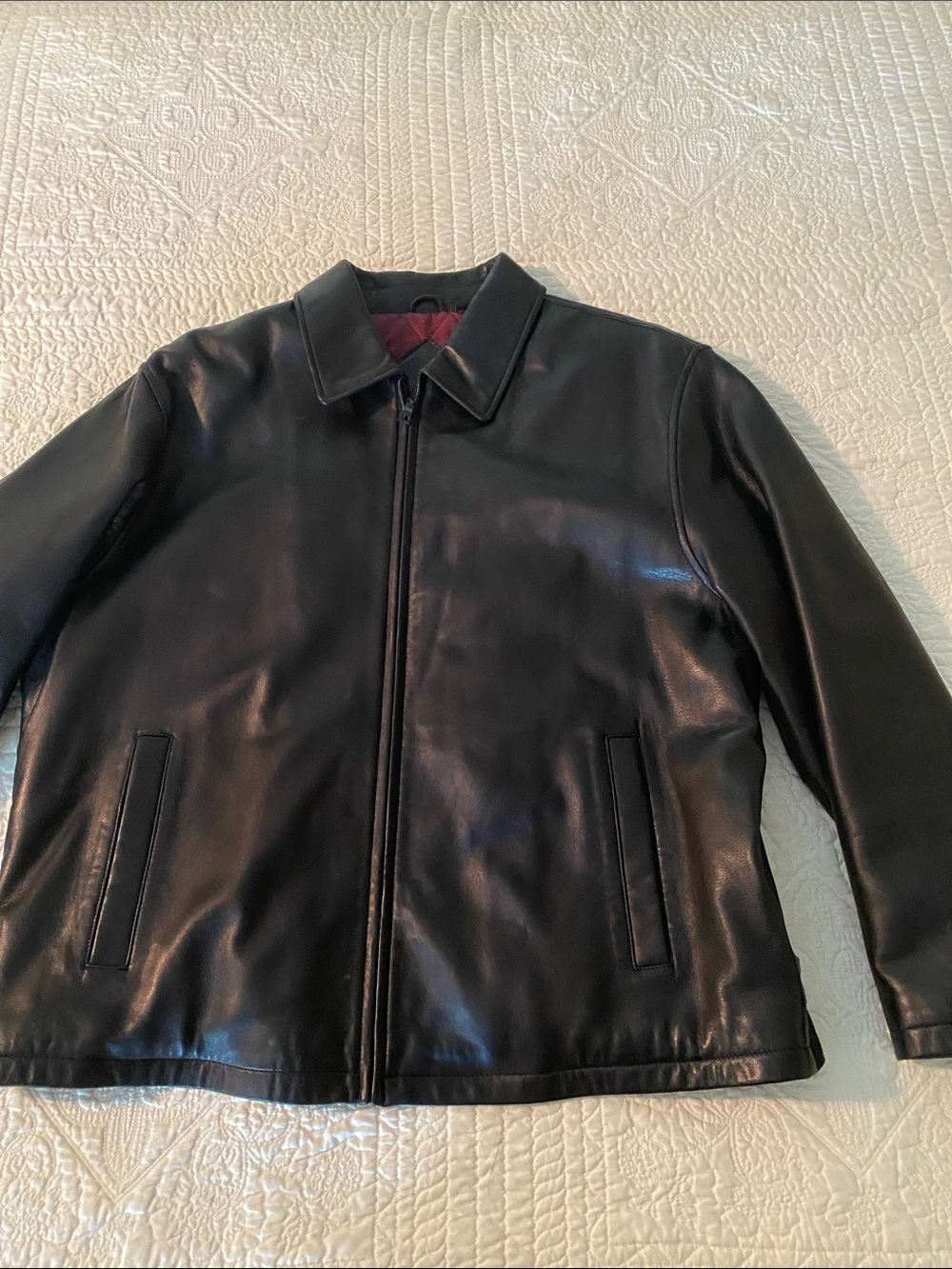 Roundtree & Yorke Black Leather Zip-Front Bomber